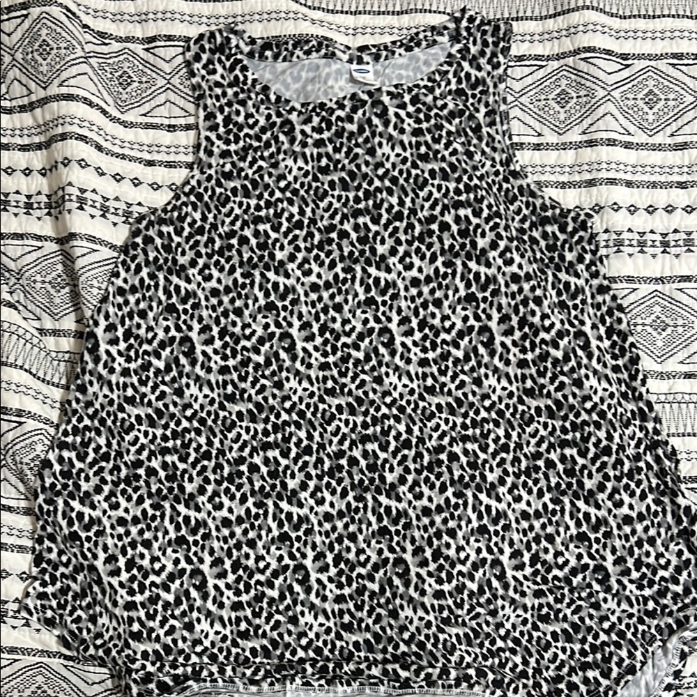 Old Navy Black and White Boxy Tank Top